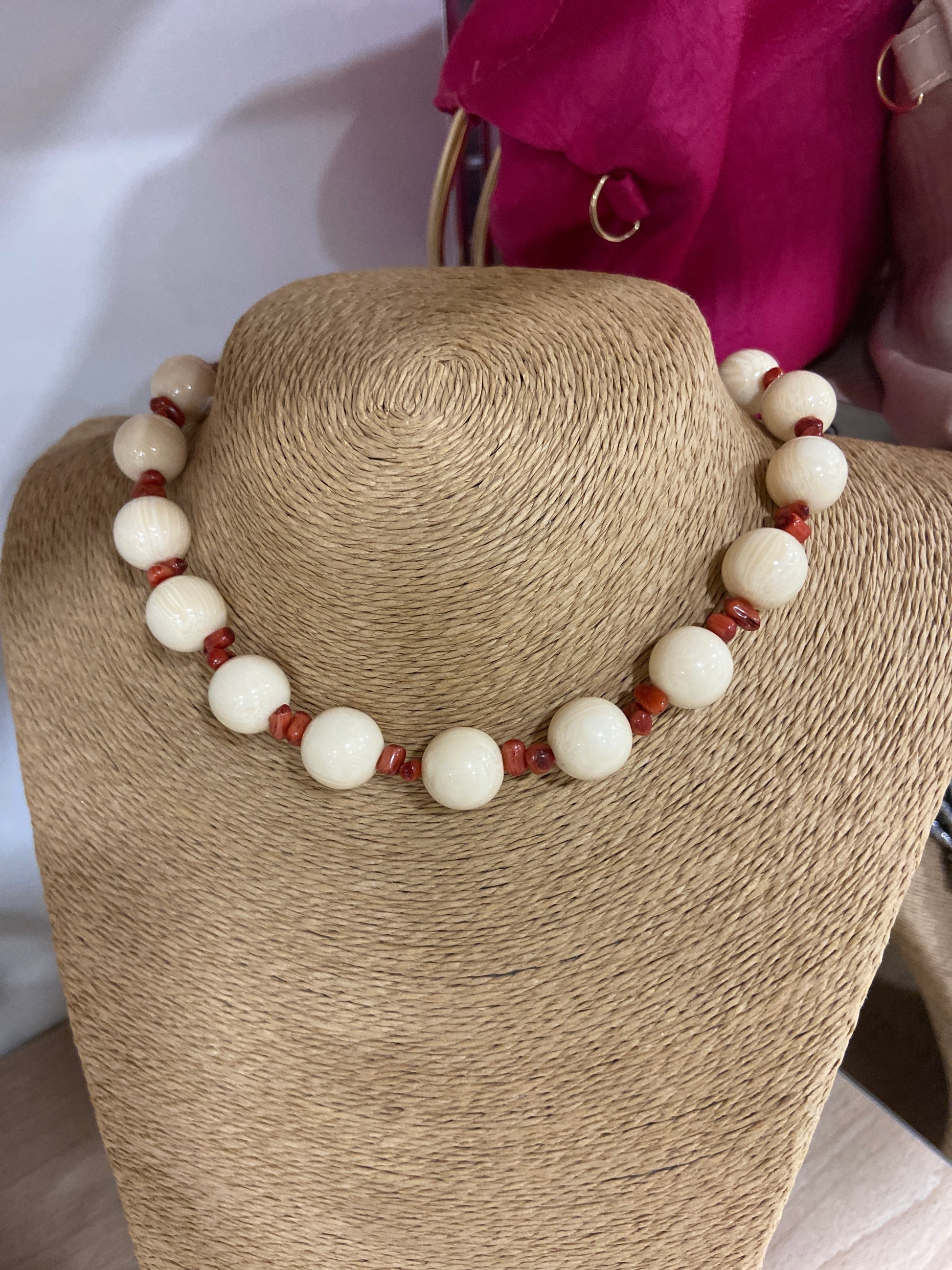 Collar Bolitas