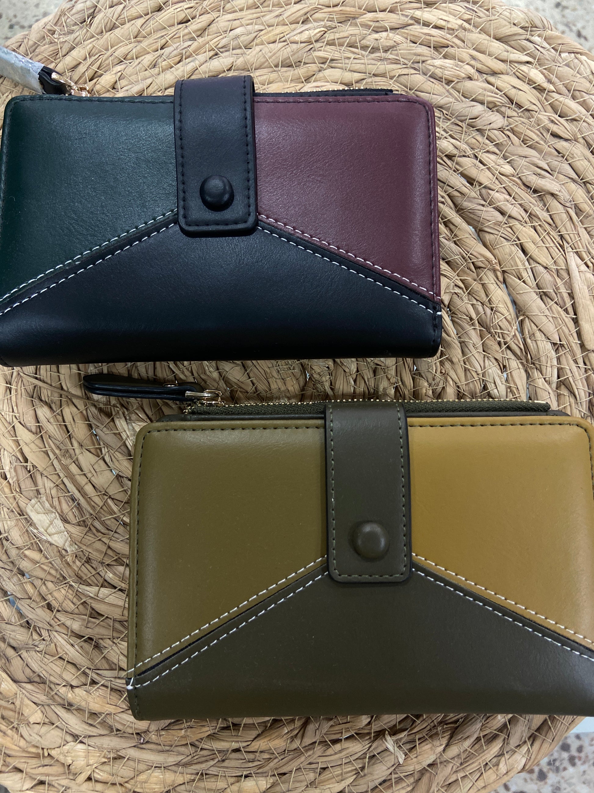 Cartera Esther